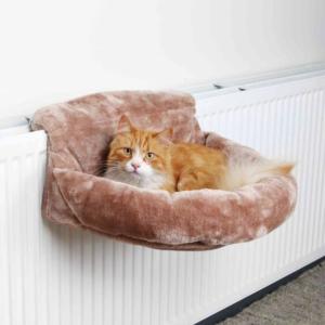 Lit Radiateur Beige Pour Chats Trixie La Toutouniere Lit Radiateur Beige Pour Chats Trixie La Toutouniere